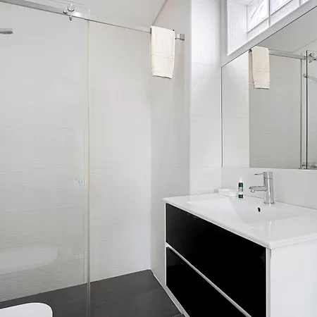 Casa Dos Terracos T2 1º * São Martinho do Porto